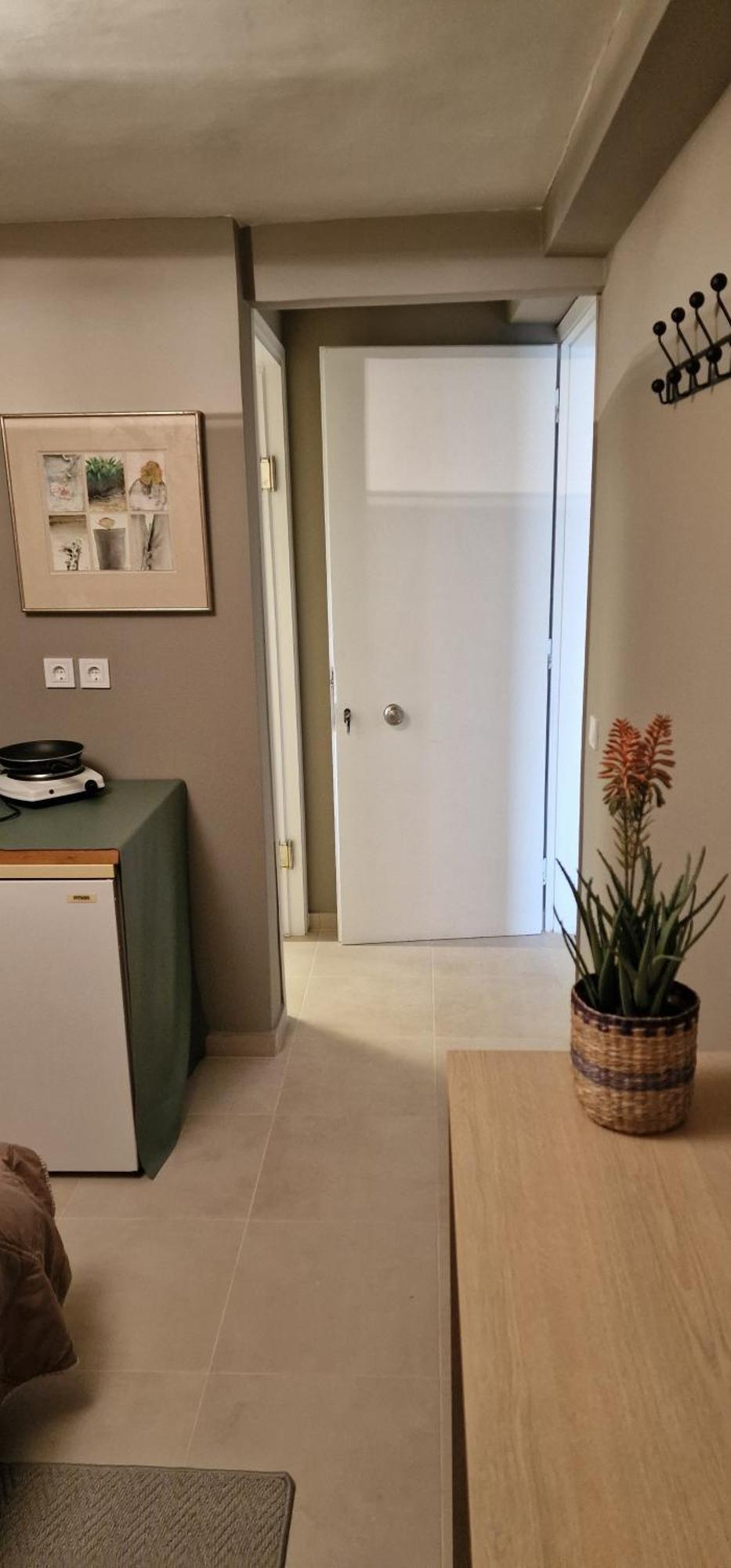 A Cozy Affordable Place At Voula Athena Bagian luar foto