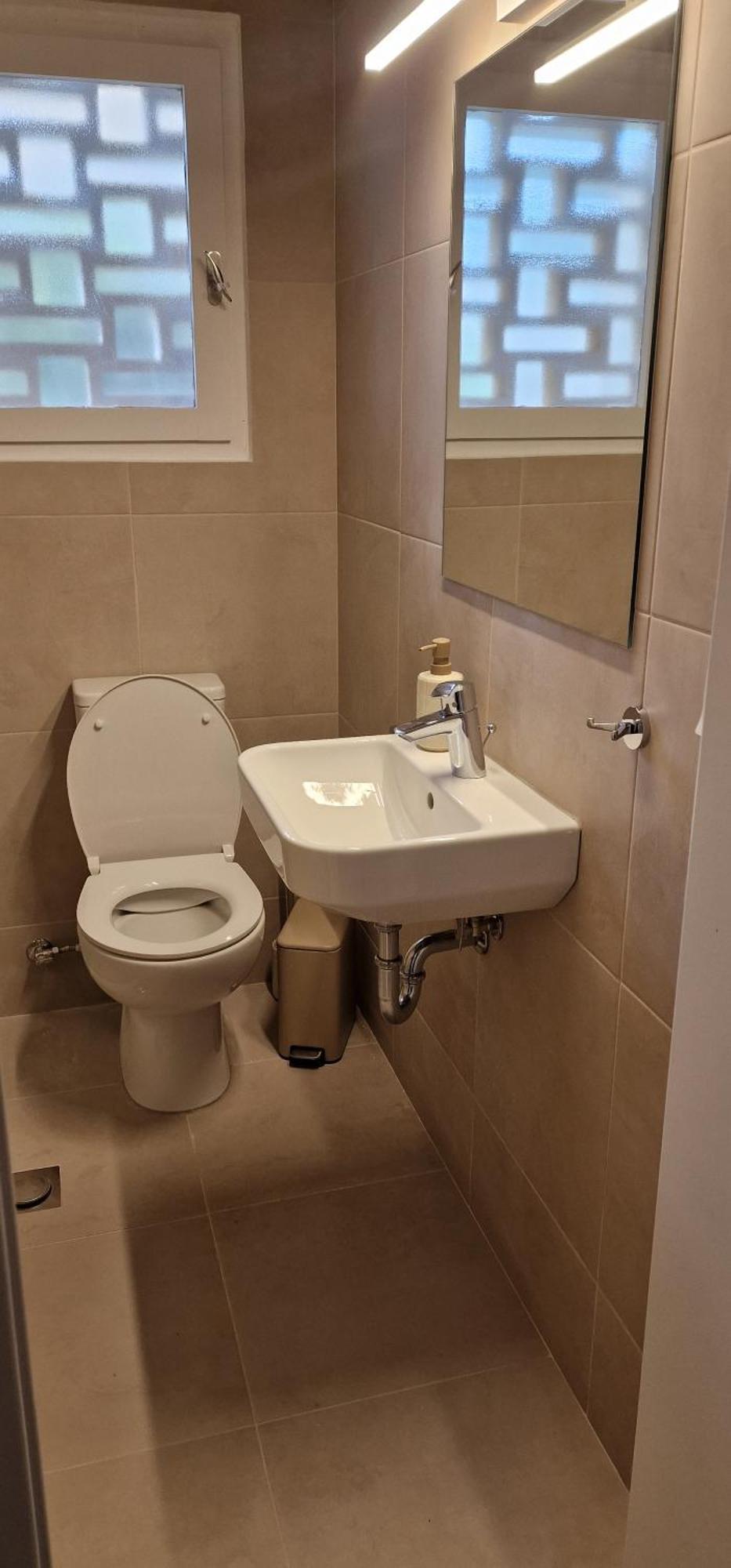A Cozy Affordable Place At Voula Athena Bagian luar foto